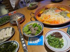 -洱火云南酸菜牛肉火锅(石景山当代商城店)