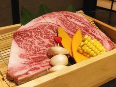 -山川小町·极番烧肉(新地假日广场店)