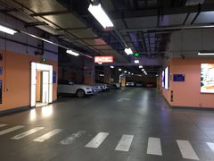 -大宁国际商业广场-地下停车库