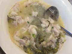 -严记小天府酸菜鱼(西四路店)