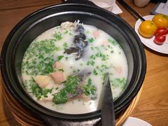 泉水鱼头煲-小厨娘淮扬菜(六合欢乐港店)