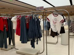 -URBAN REVIVO(七宝领展广场店)
