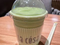 足足半颗牛油果霜-乐凯撒披萨(恒隆广场店)
