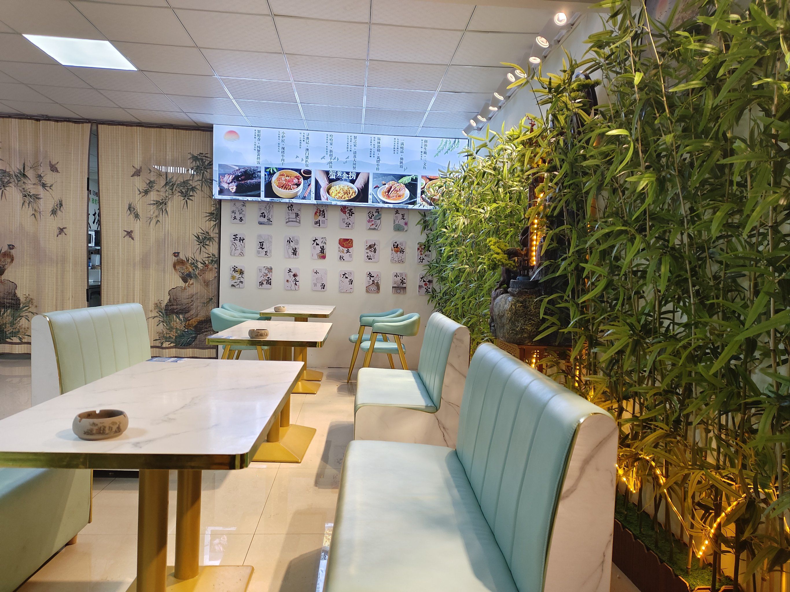 吃蟹黄面就来静海这个地方!