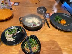 -呷哺呷哺(普陀乐购真北店)