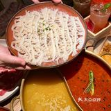北京首店酸汤火锅，一口酸到灵魂醒！