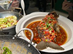 香酥大鲫鱼-费大厨辣椒炒肉(正佳广场店)