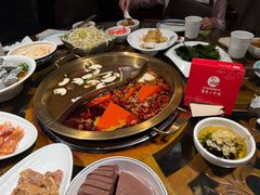 -小天鹅火锅·一线江景洪鼎旗舰店(洪崖洞店)