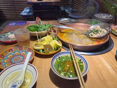 -洱火云南酸菜牛肉火锅(石景山当代商城店)