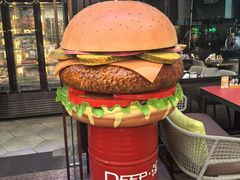 -DEEP·深美式餐吧(五棵松华熙LIVE店)