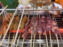 -哈尔滨小酒馆·鲜肉现穿自助烧烤(康新花园店)