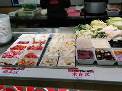自助取餐区-天府国麻辣香锅(李沧万达店)