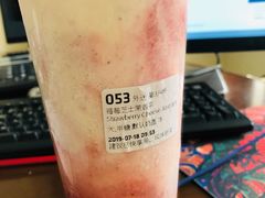 莓莓芝士茉香茶-瑞幸咖啡(杭州绿地中央店)