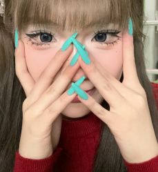 -丽心自助美甲美睫