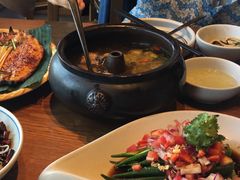 -云海肴·汽锅鸡·云南菜(天山百盛优客店)