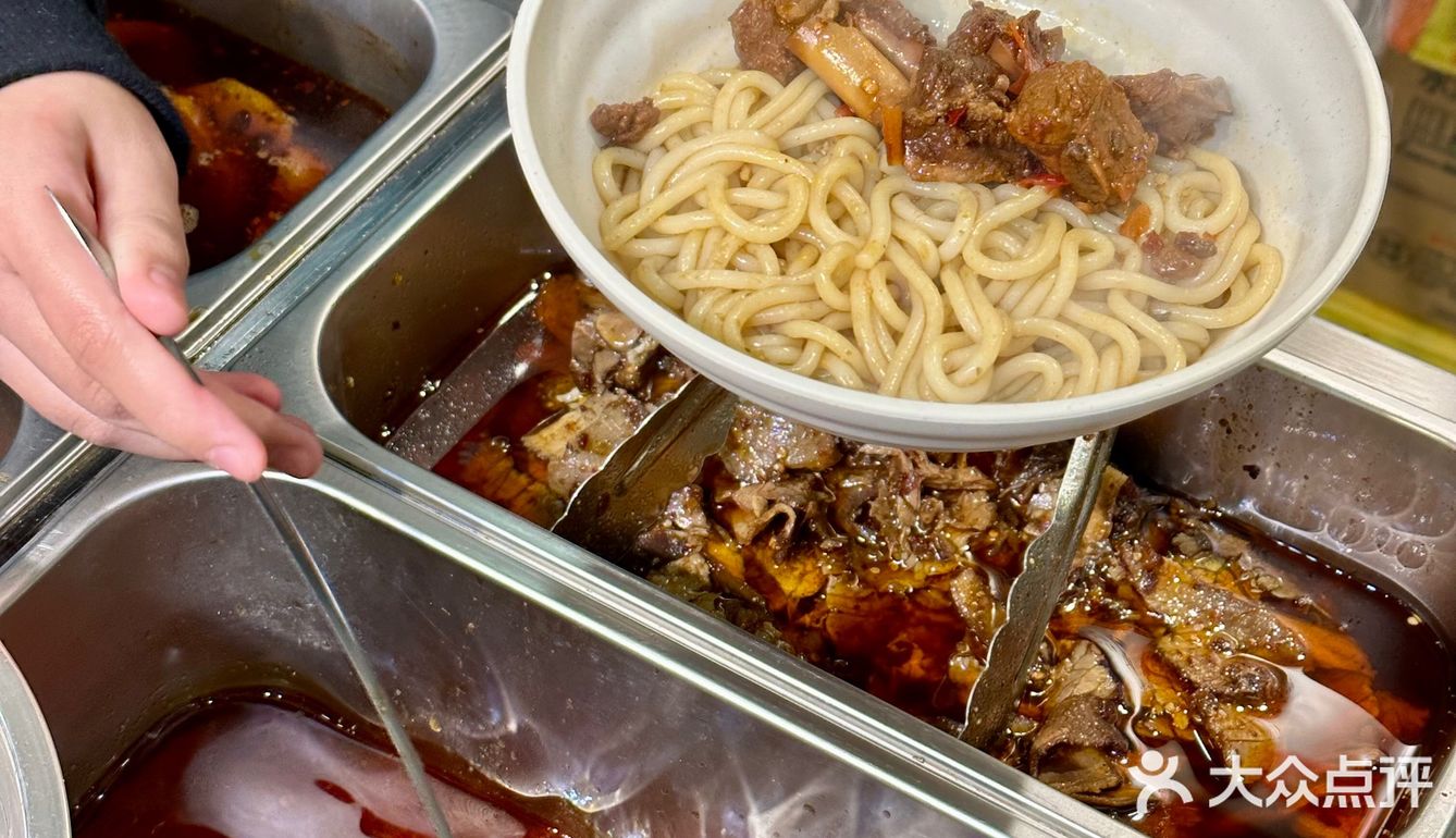 台东新开一家拌粉真的好吃哭了！尤其是土豆泥拌粉，真的！