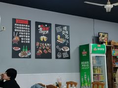 -兆辉木炭海鲜烧烤·海鲜小炒