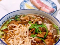 -镇南锅盖面馆(解放路店)