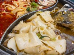 -阿瓦山寨·湘菜现炒·剁椒鱼头王(咸阳总店)