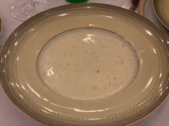 奶油松茸蘑菇汤-莫斯科餐厅