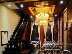 -半岛公馆(淞兴西路店)