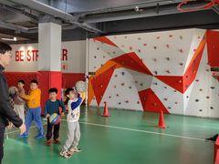 -悦动体能篮球羽毛球网球(三里河店)