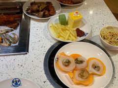 特质扇贝-爱客得牛排海鲜烤肉·火锅自助(春熙路黑金好店)