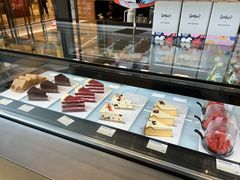 面包甜点陈列柜-Seesaw Coffee(苏州中心店)