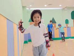 -乐翔轮滑(中庚漫游城店)