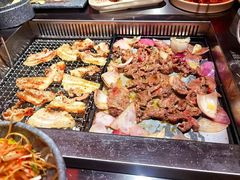 -张牌牌·东北烤肉小吃市集(金楠天街店)