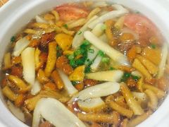 -乡土特色.冷锅鱼.牦牛肉汤锅