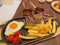 -港丽餐厅(正大店)