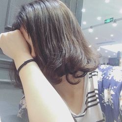 点击看大图 -十六番发型师事务所