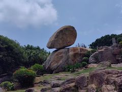 -东山风动石景区