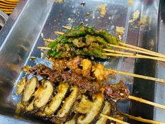蒜苗-阿姨小肉摊(同济西苑店)
