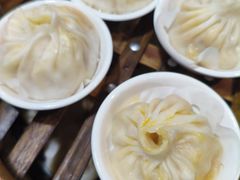 -莱莱小笼·乔艾