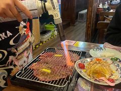 铺天盖地顶级澳牛肉火焰寿司-仙隐小鹿中華の日料(正弘城店)
