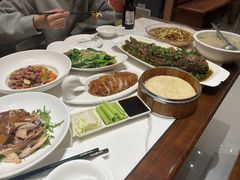 -梅利汴京烤鸭•开封豫菜地标店(东大街店)