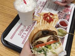 -The Habit Burger Grill 哈比特汉堡(爱琴海店)