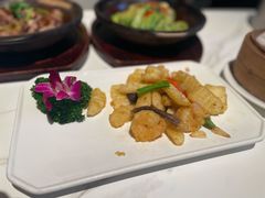 山药鸡枞菌炒虾球-十六台·经典广东菜(德外大街店)