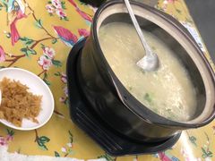 咸鱼瘦肉粥-芳姨广东砂锅粥(张庄路店)