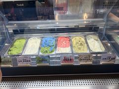 -极拉图·现制冰淇淋(大卫城店)