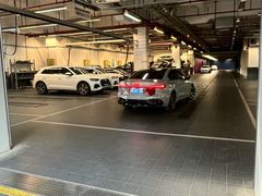 -上海永达奥诚奥迪4S店(申江路店)