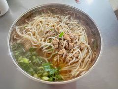 -正宗杨记普洱酸醋米线(总店)