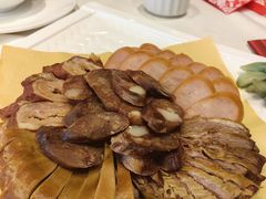 创意冷菜传统熏酱拼盘-老妈菜馆(建设街店)