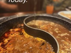 -八次方巴乡石锅鱼·金海湖水库活鱼(谷丰东路店)