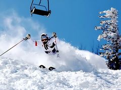 -亚布力新体委滑雪场