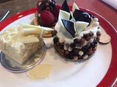 -咖啡苑自助餐厅·中国大饭店