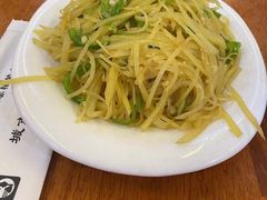 -东北四季饺子王(华山路店)