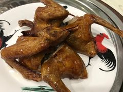 红烧乳鸽-时利和美食(东方广场店)